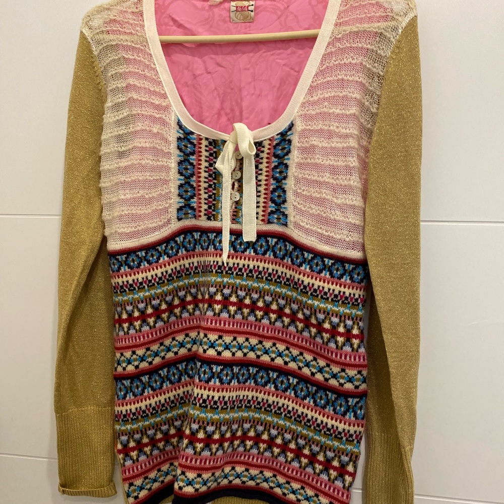 New without tags, gorgeous Italian sweater.